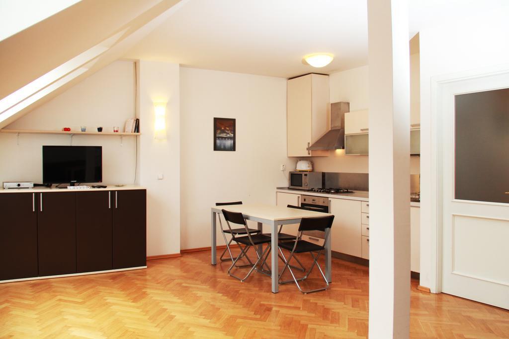 Residence Kostnicke Square Πράγα Εξωτερικό φωτογραφία