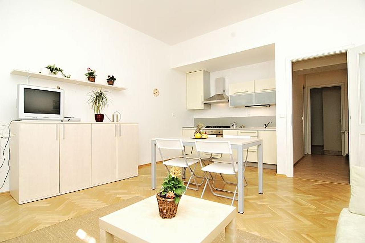 Residence Kostnicke Square Πράγα Εξωτερικό φωτογραφία