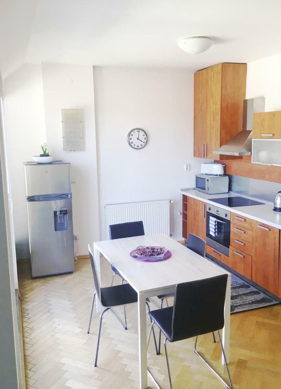 Residence Kostnicke Square Πράγα Εξωτερικό φωτογραφία